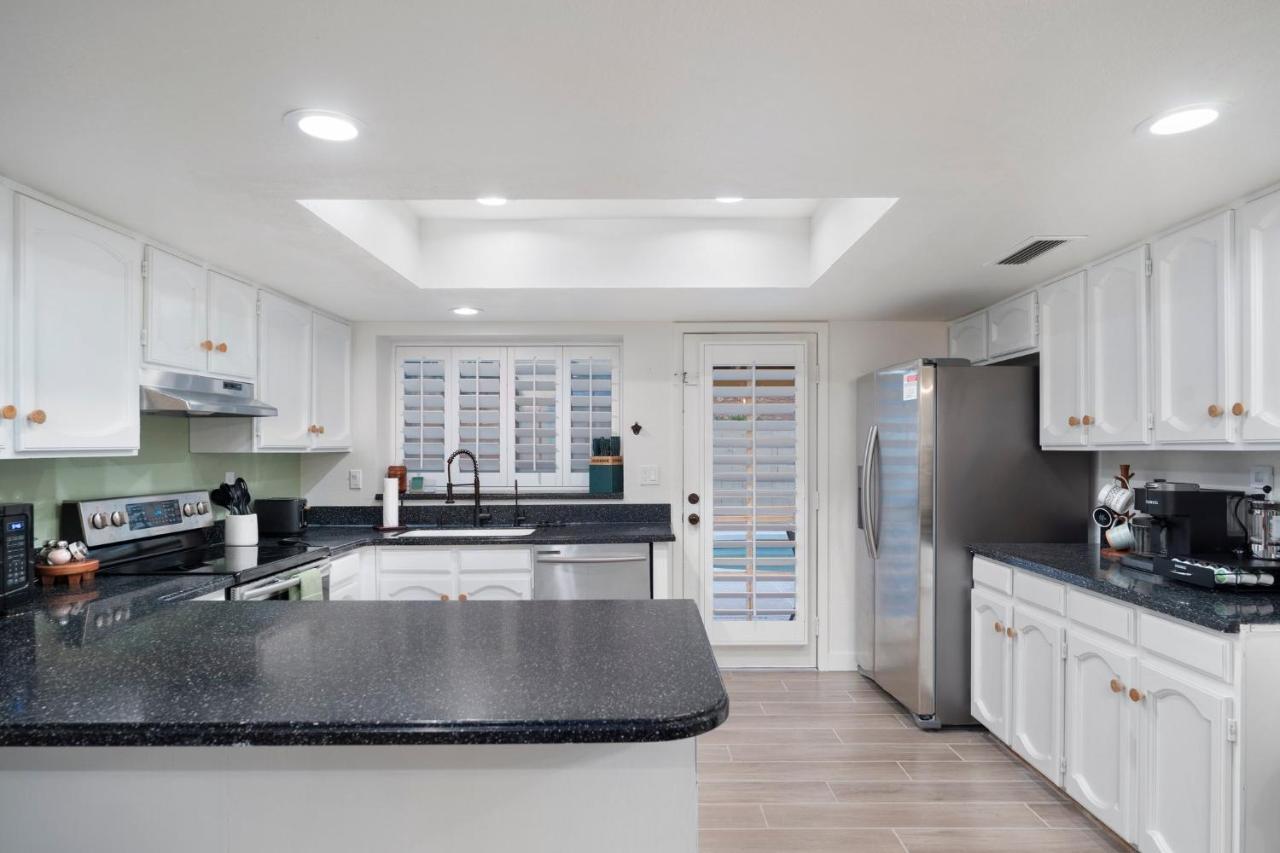 Large Pool With Diving Board, Remodeled 3Bdrm, Near State Farm Stdm And More! بيوريا المظهر الخارجي الصورة