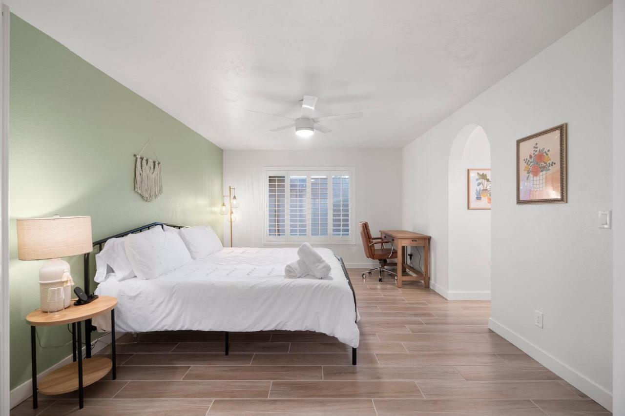 Large Pool With Diving Board, Remodeled 3Bdrm, Near State Farm Stdm And More! بيوريا المظهر الخارجي الصورة