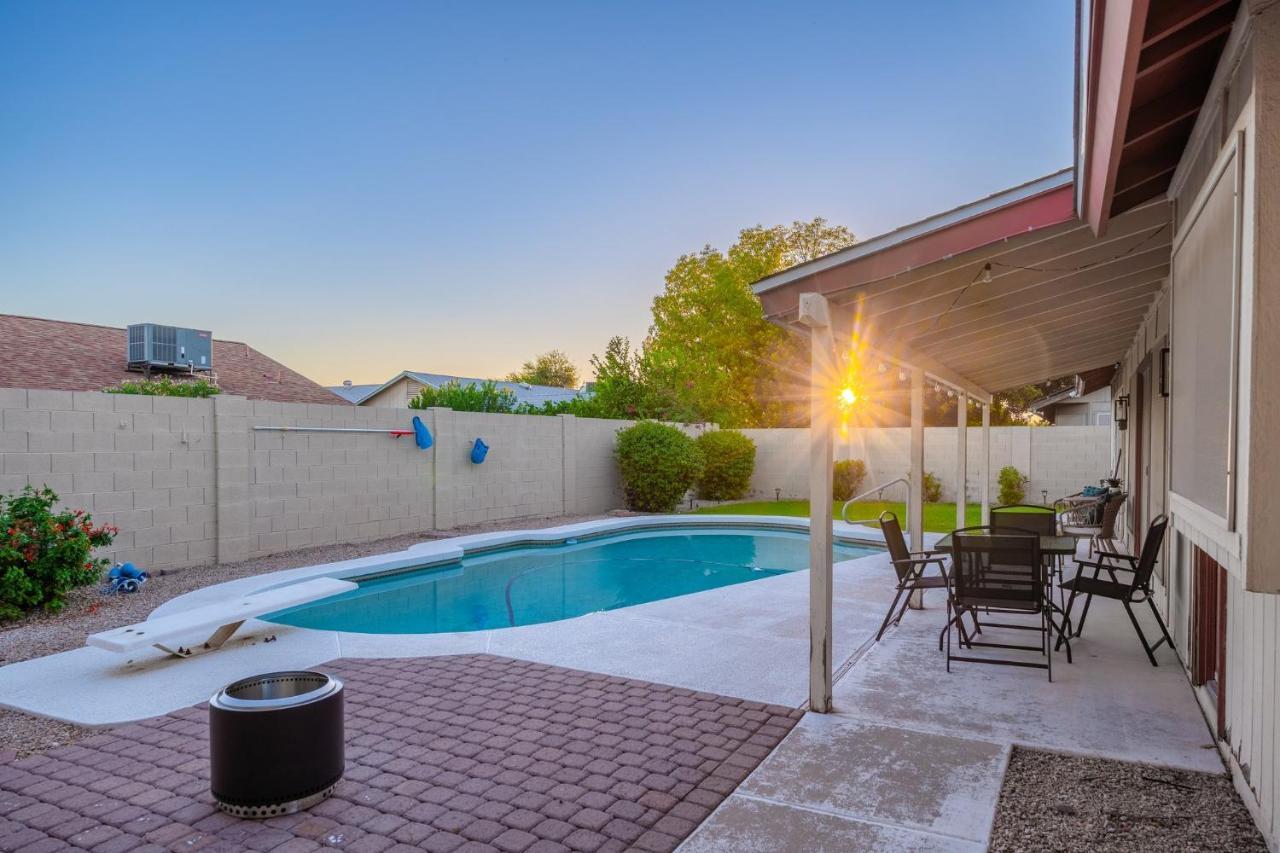 Large Pool With Diving Board, Remodeled 3Bdrm, Near State Farm Stdm And More! بيوريا المظهر الخارجي الصورة