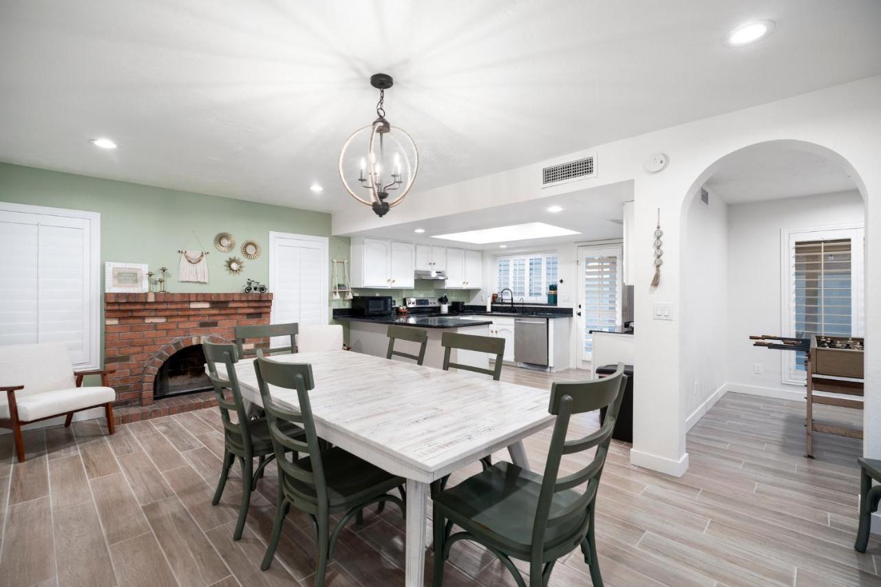 Large Pool With Diving Board, Remodeled 3Bdrm, Near State Farm Stdm And More! بيوريا المظهر الخارجي الصورة