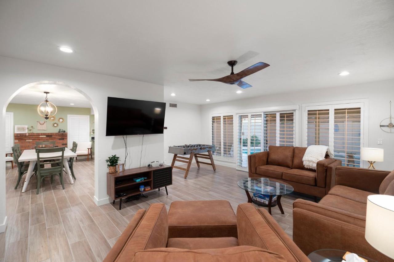 Large Pool With Diving Board, Remodeled 3Bdrm, Near State Farm Stdm And More! بيوريا المظهر الخارجي الصورة